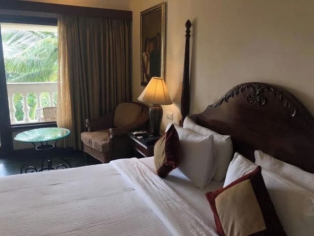 Deluxe Room with Partial Ocean view on First Floor