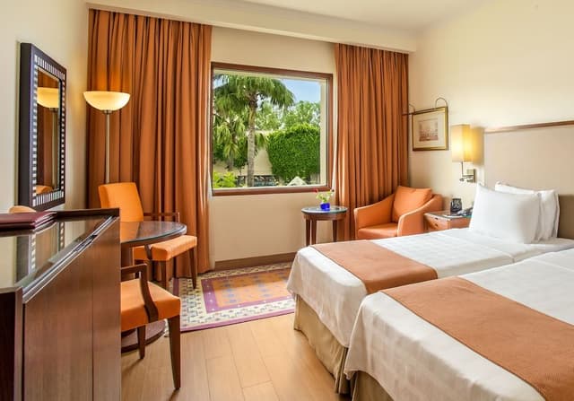 Deluxe Room, Garden View