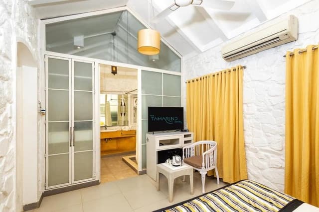 Deluxe Room, Pool View