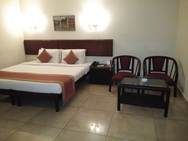 Executive Room