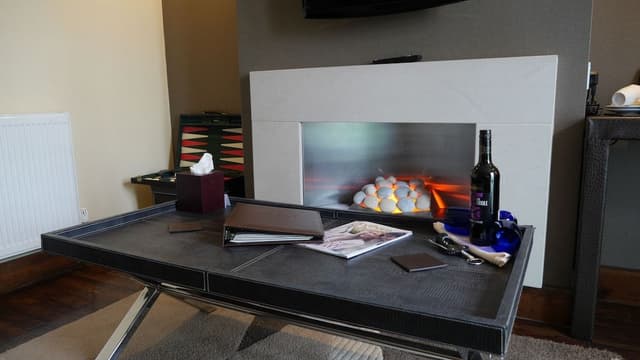 Deluxe Suite, 1 King Bed, Park View