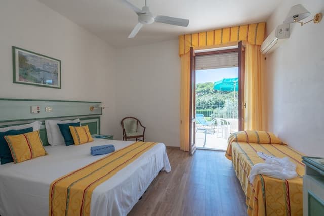 Classic Triple Room
