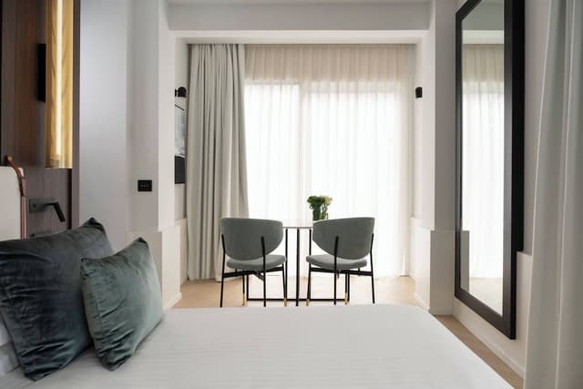 Junior Studio Suite, Annex Building (with private Jacuzzi)