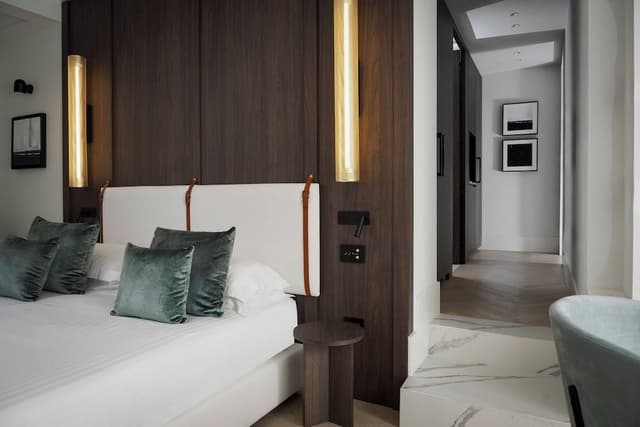 Junior Studio Suite, Annex Building (with private Jacuzzi)