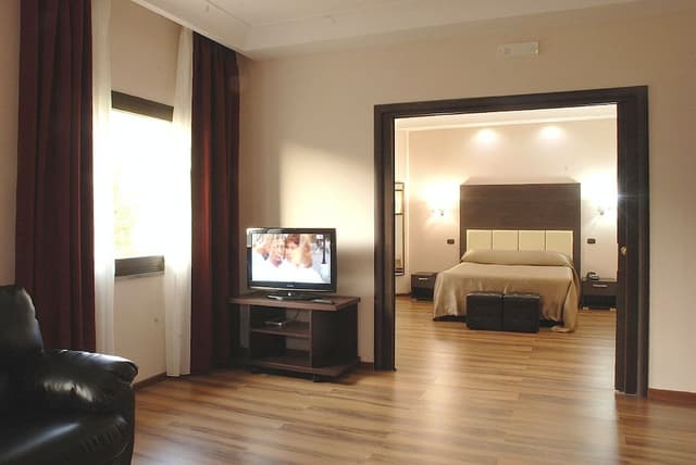 Senior Suite