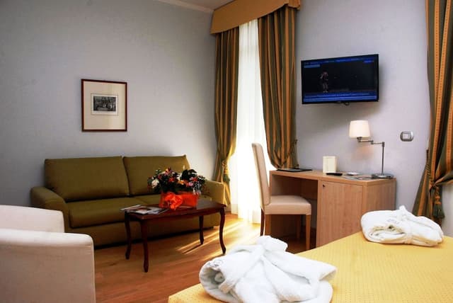 Deluxe Double or Twin Room, Balcony, Sea View