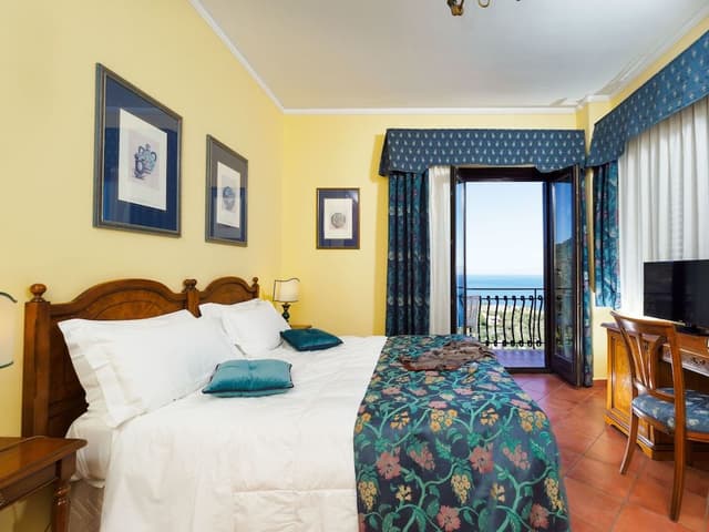 Superior Double or Twin Room, Sea View