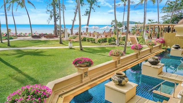 Superior Room, Pool Access