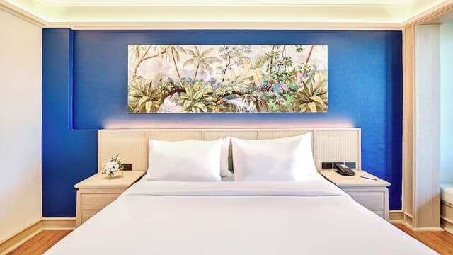 Superior Room, Pool Access