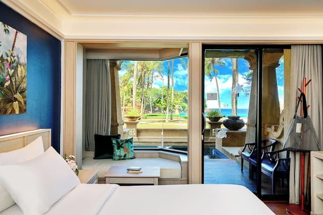 Superior Room, Pool Access