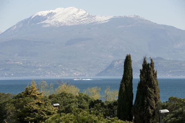 Double Room, Balcony, Lake View