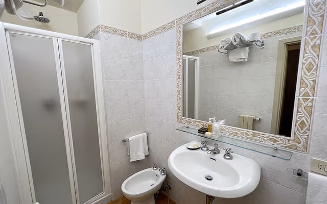 Comfort Double or Twin Room