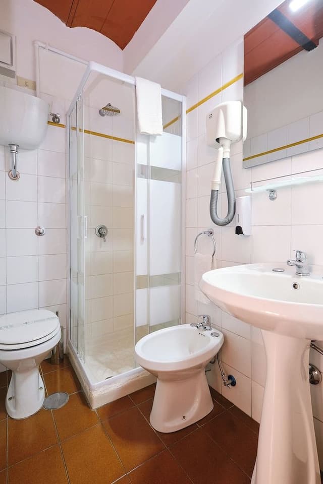 Classic Single Room