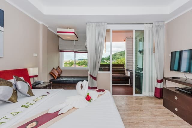 Superior Double Room, 1 Bedroom, City View