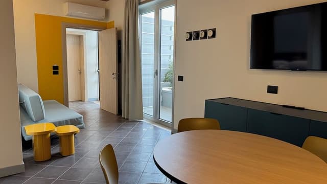 Deluxe Apartment