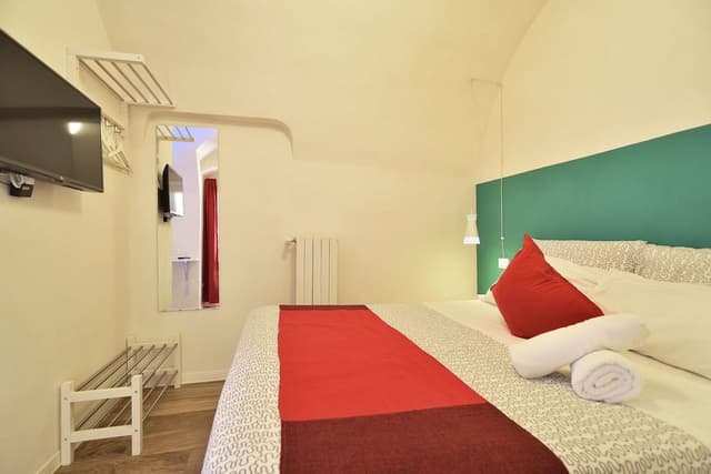 Economy Double Room, 1 Queen Bed
