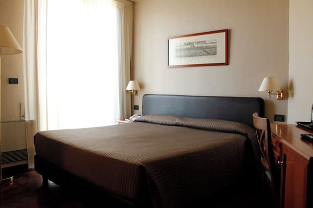 Standard Double Room, 1 Queen Bed, Garden View (Senza accesso Spa)
