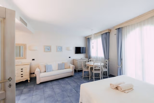 Junior Suite, Jetted Tub, Sea View