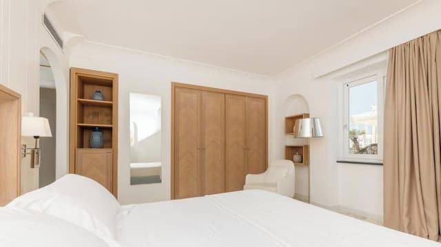 Superior Double Room, City View