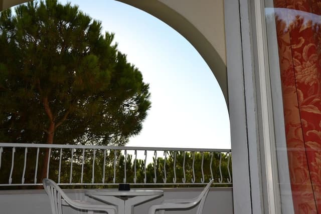 Double or Twin Room, Partial Sea View