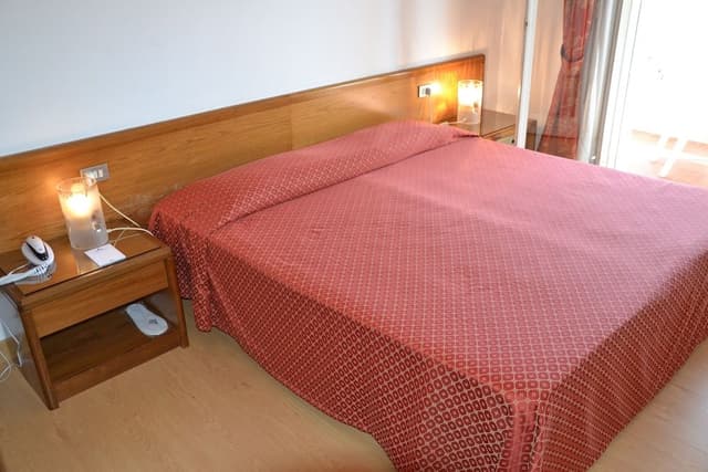 Double or Twin Room, Partial Sea View
