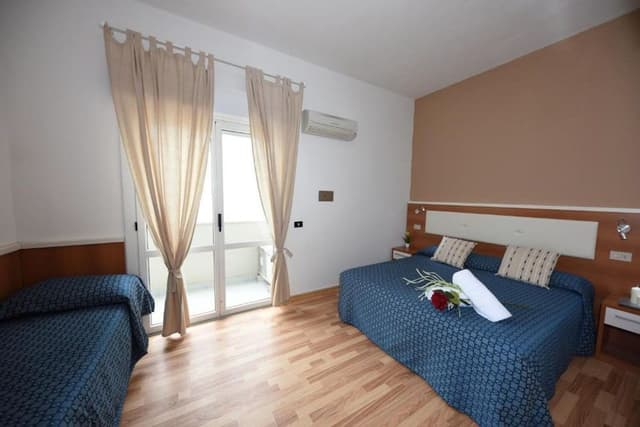 Triple Room, Ensuite, Partial Sea View