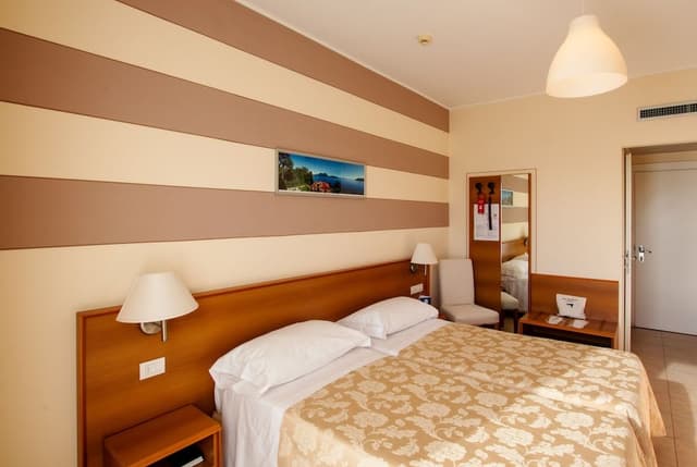 Double or Twin Room, Lake View