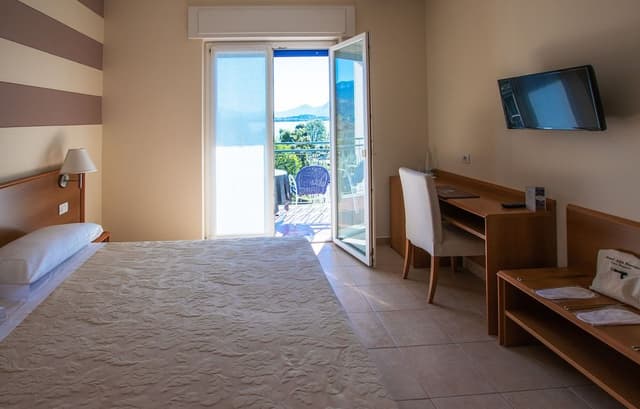 Double or Twin Room, Lake View