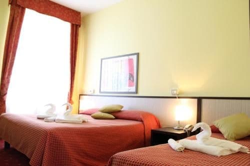 Triple Room