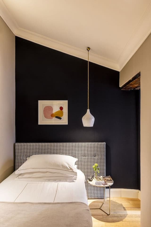 Small Single Room
