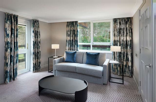 KING WELLNESS JUNIOR SUITE