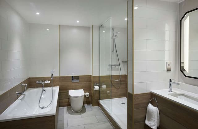 FAMILY SUITE FOR 2 ADULTS AND 3 KIDS