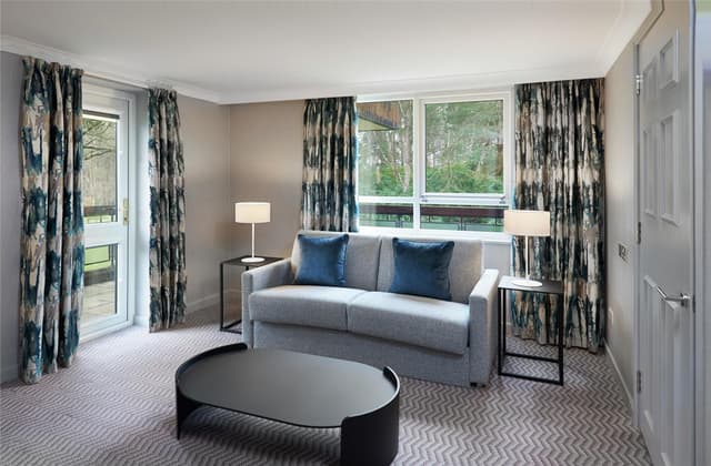 FAMILY SUITE FOR 2 ADULTS AND 3 KIDS