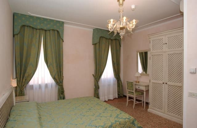 Double Room, Ensuite