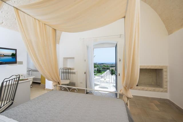 Suite, Bathtub, Sea View