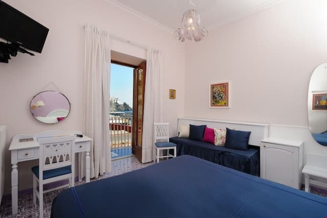 Double or Twin Room, Partial Sea View