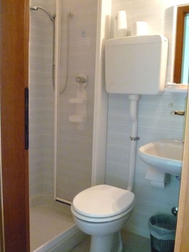 Single Room, Balcony