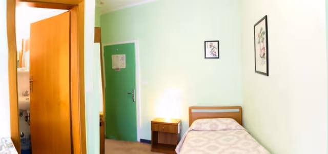 Single Room, Balcony