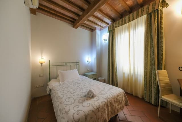 Classic Single Room