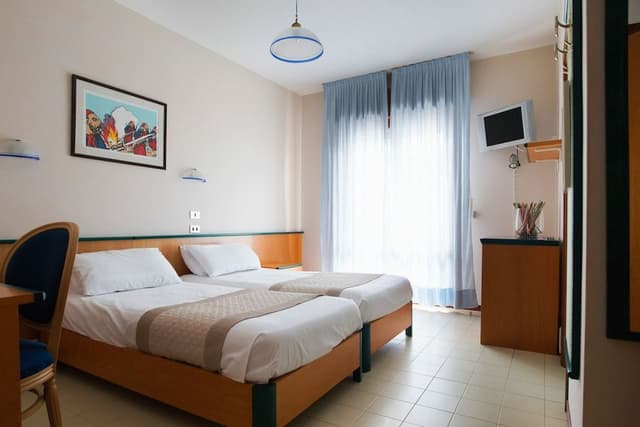 Double or Twin Room, Partial Sea View