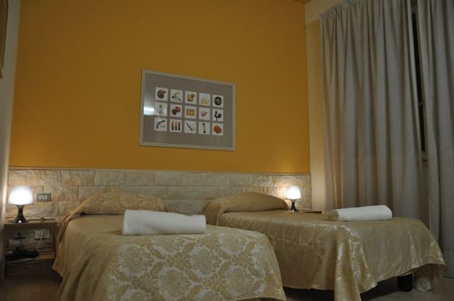 Twin Room, 2 Twin Beds