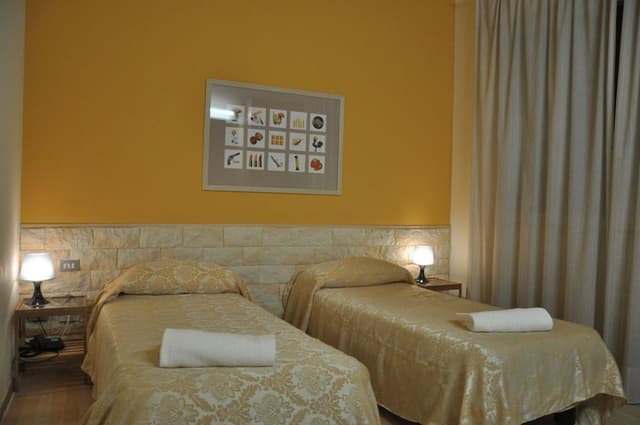 Twin Room, 2 Twin Beds