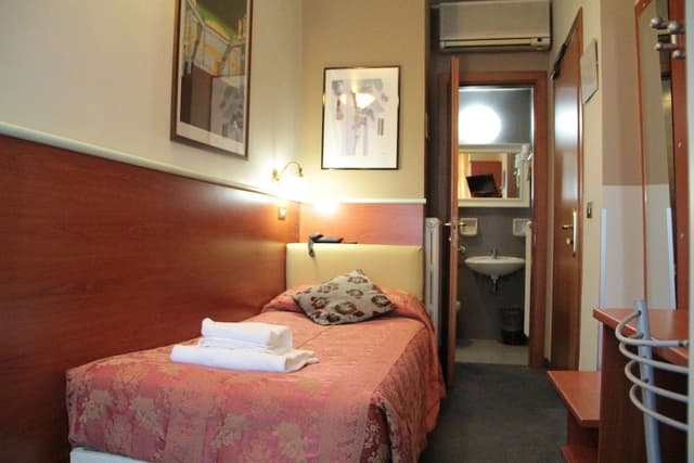 Single Room