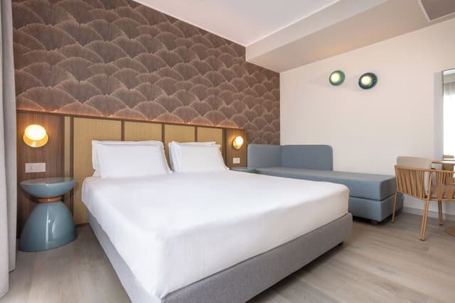 Deluxe Triple Room, Balcony