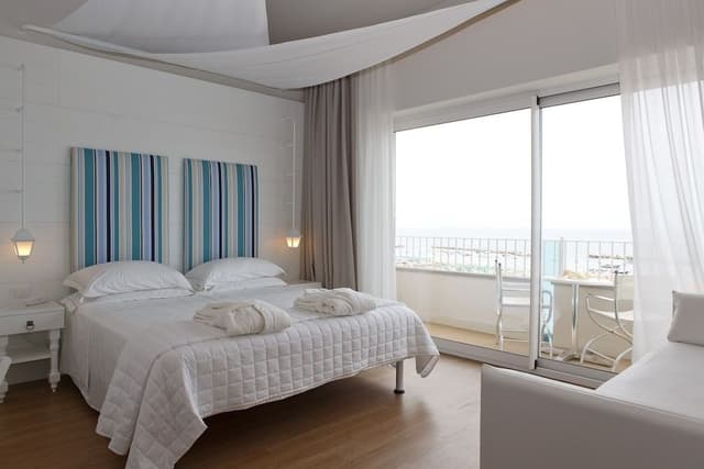 Superior Studio Suite, Balcony, Sea View