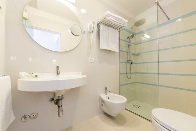Economy Triple Room