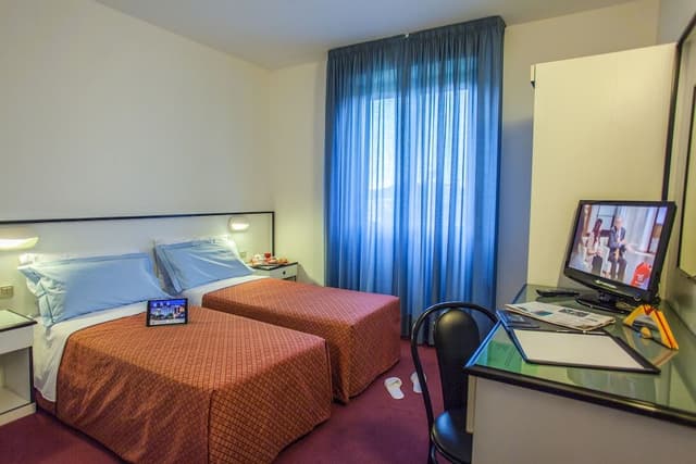 Twin Room, 2 Twin Beds