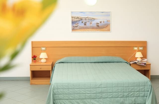 Single Room, Balcony