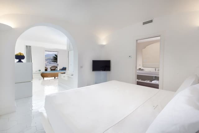 Elite Suite, Hot Tub, Sea View