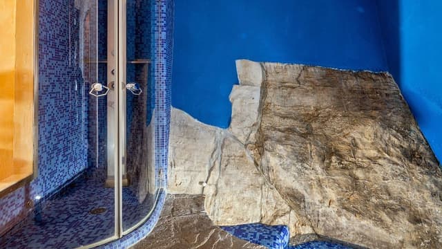 Presidential Suite, Jetted Tub, Sea View